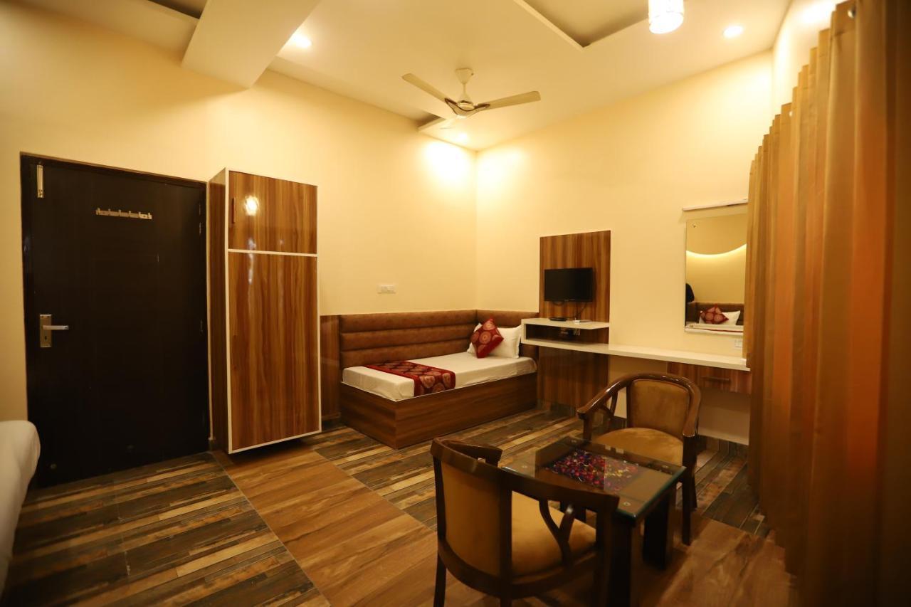 The Park View Hotel Amritsar Extérieur photo