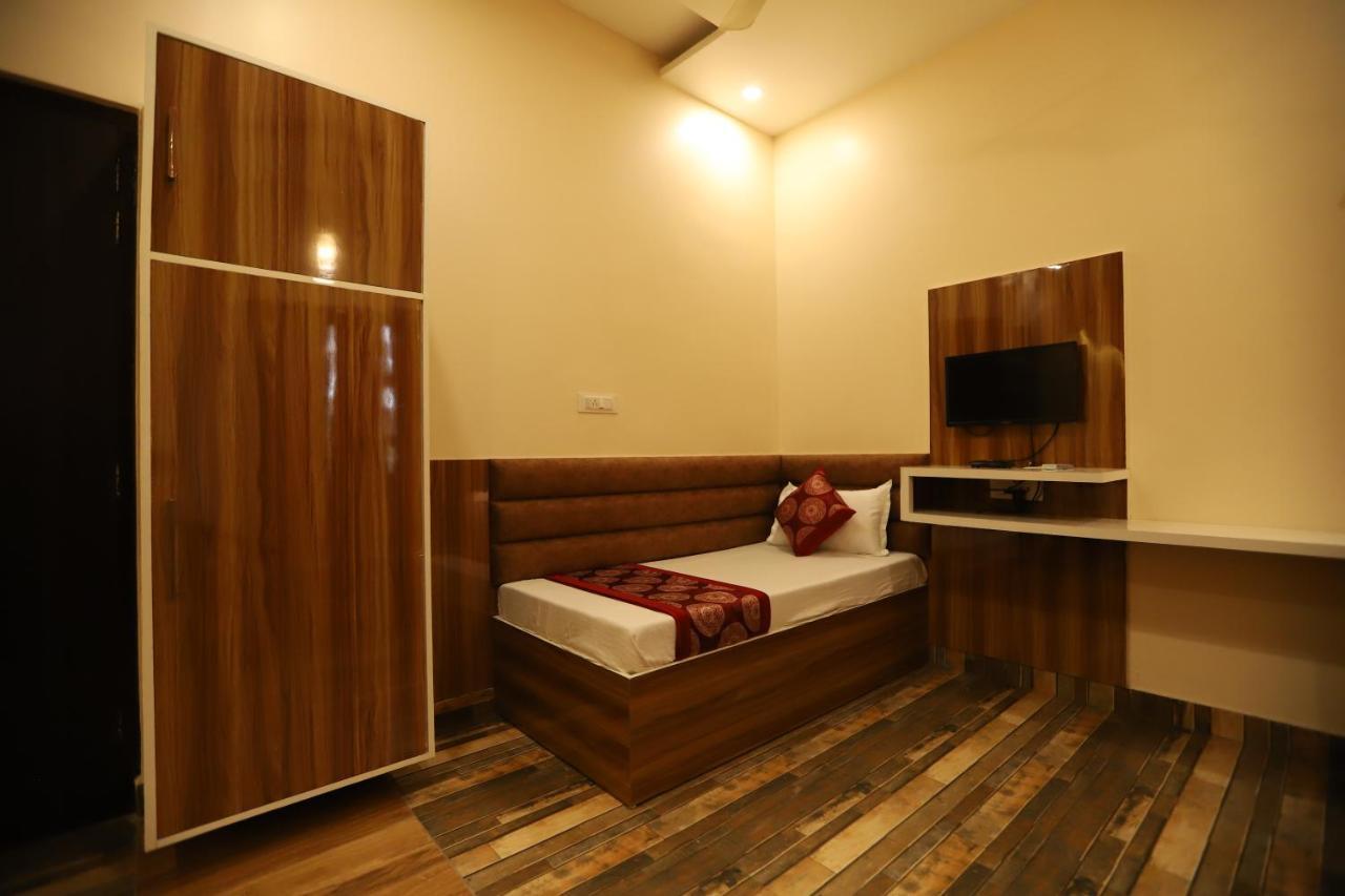 The Park View Hotel Amritsar Extérieur photo