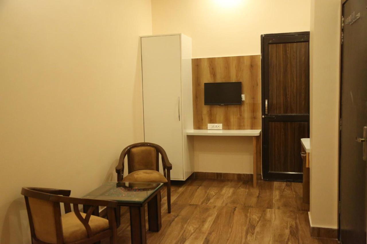 The Park View Hotel Amritsar Extérieur photo